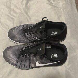 Nike Free TR 6 Size 9